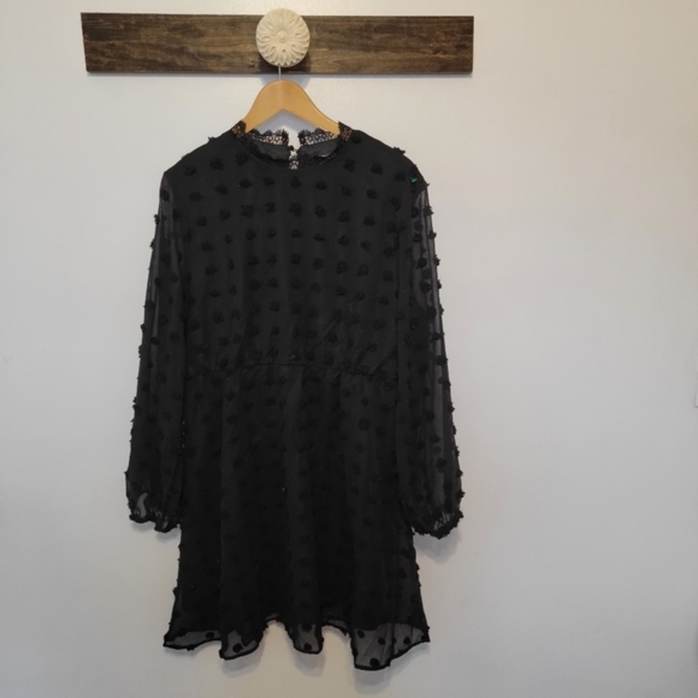 Black sheer high neck clip dot plus size 1x‎